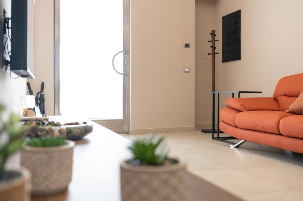 Iitana Luxury Apartment - Fronte Mare Con Vasca Idromassaggio Катания Екстериор снимка