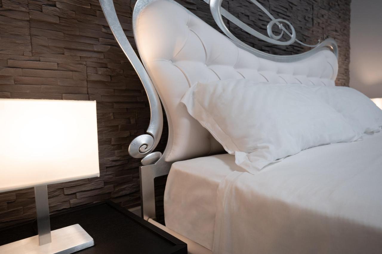 Iitana Luxury Apartment - Fronte Mare Con Vasca Idromassaggio Катания Екстериор снимка