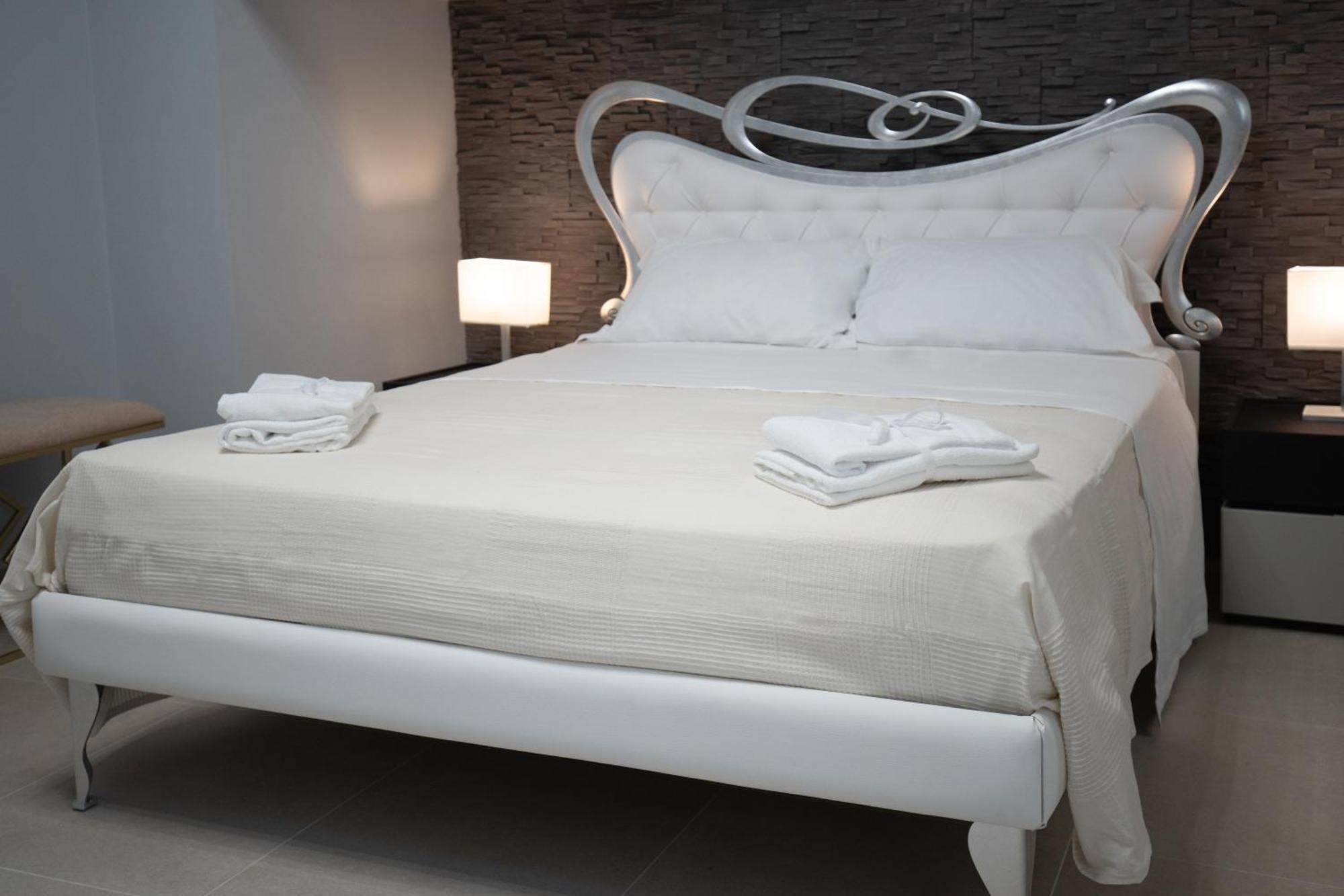 Iitana Luxury Apartment - Fronte Mare Con Vasca Idromassaggio Катания Екстериор снимка