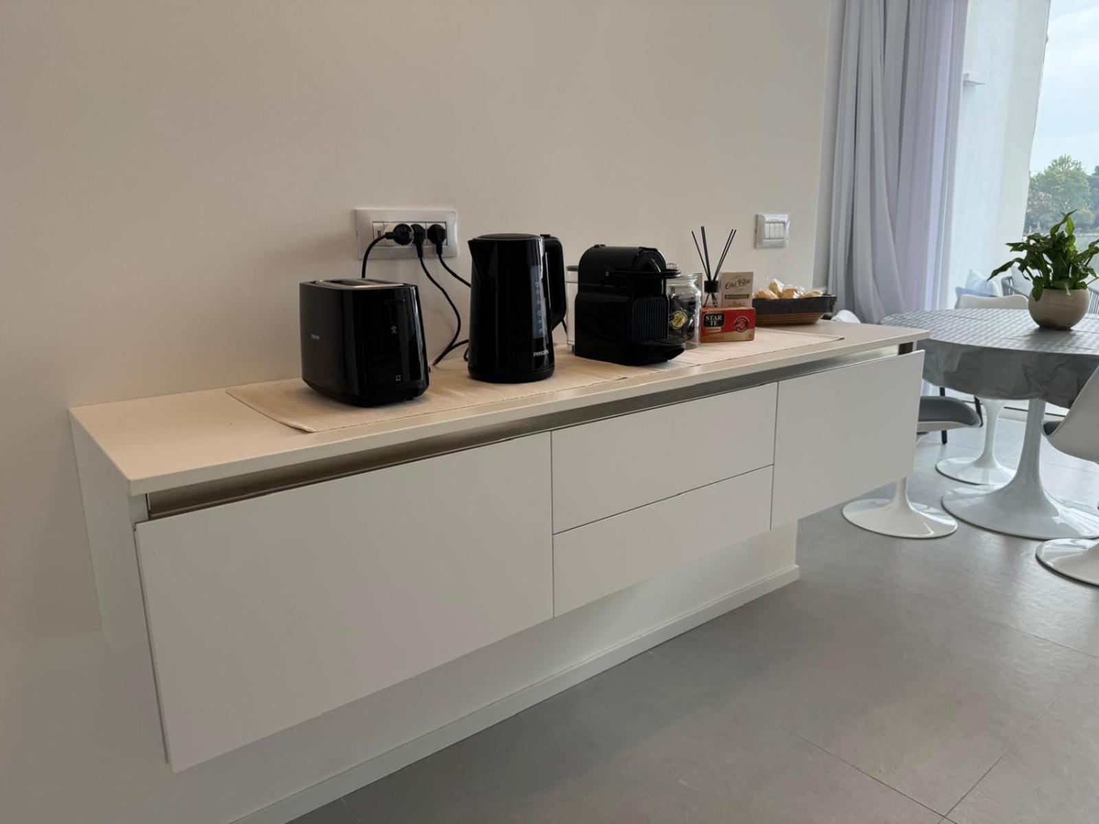 Iitana Luxury Apartment - Fronte Mare Con Vasca Idromassaggio Катания Екстериор снимка