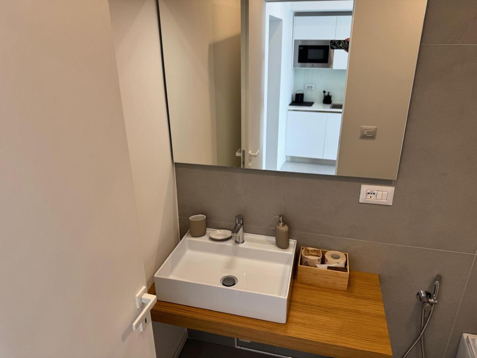 Iitana Luxury Apartment - Fronte Mare Con Vasca Idromassaggio Катания Екстериор снимка