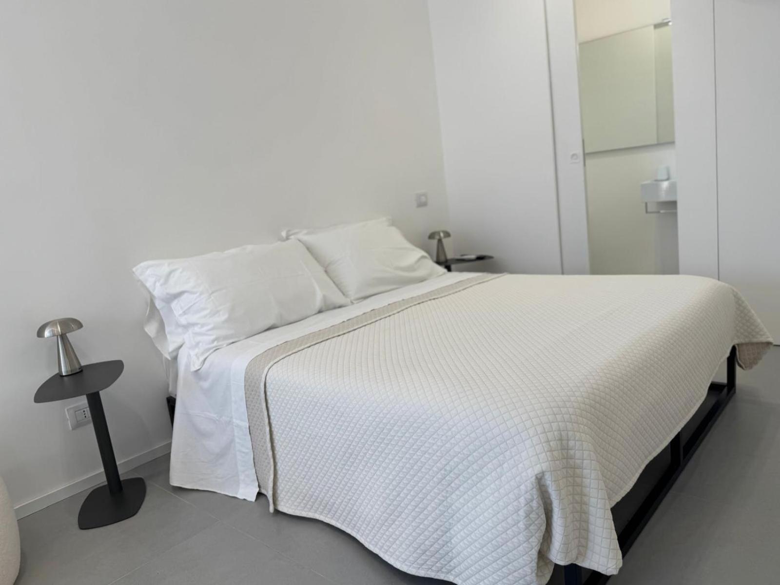Iitana Luxury Apartment - Fronte Mare Con Vasca Idromassaggio Катания Екстериор снимка