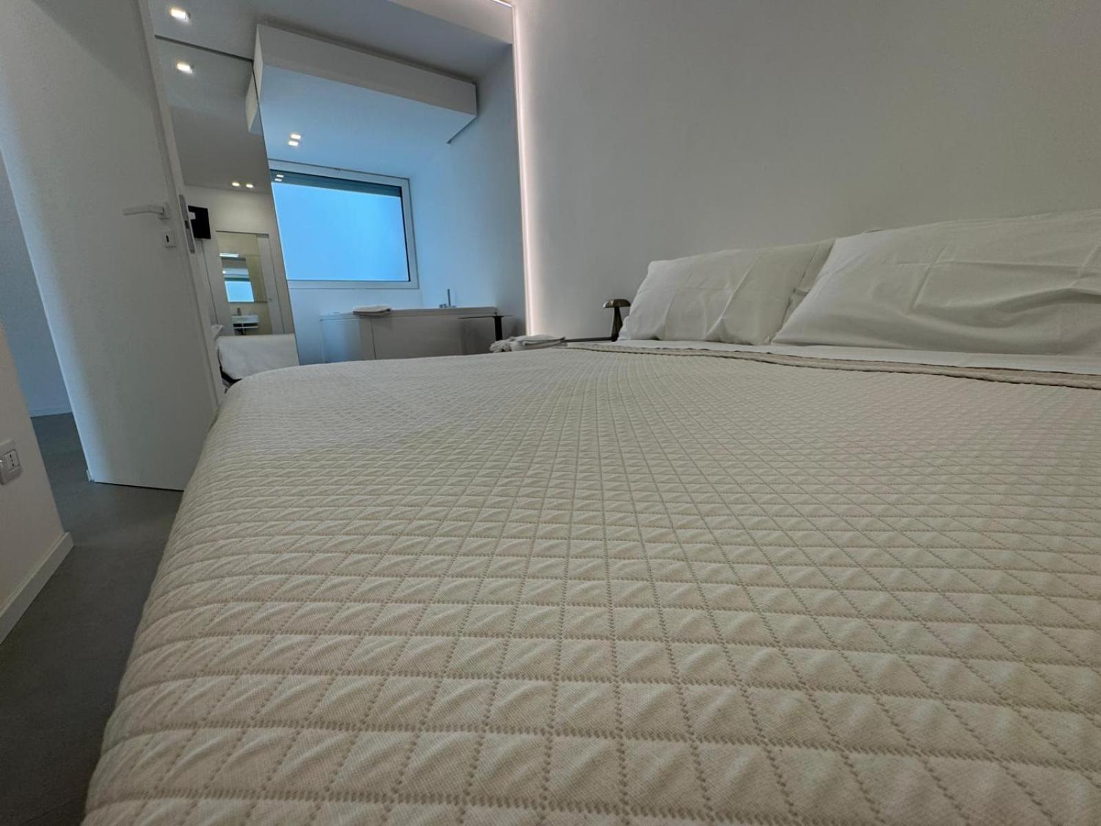 Iitana Luxury Apartment - Fronte Mare Con Vasca Idromassaggio Катания Екстериор снимка